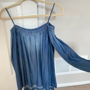 Cloth & Stone size Small off the shoulder top